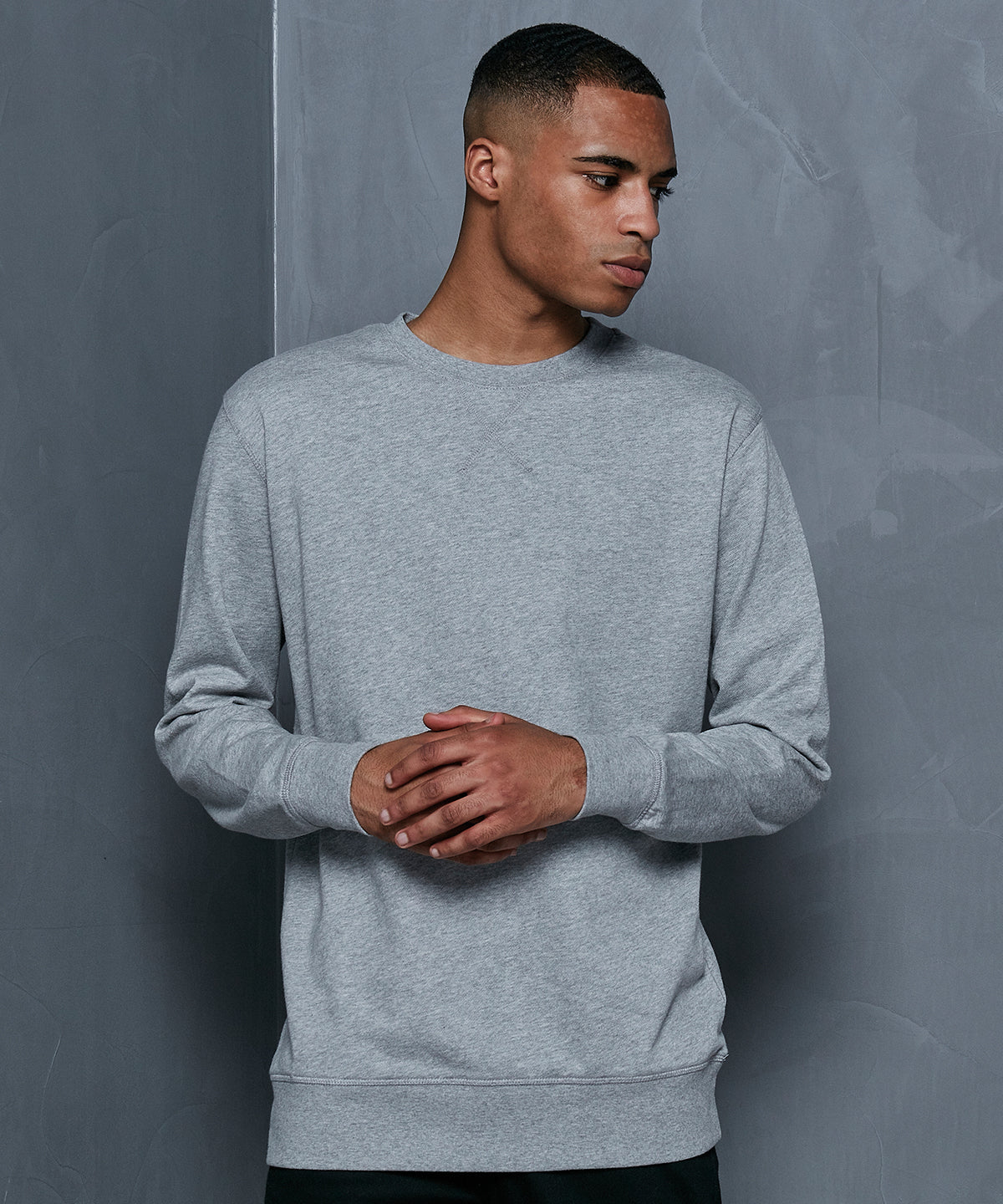 Relaxed Comfort Sweatshirt  - Black