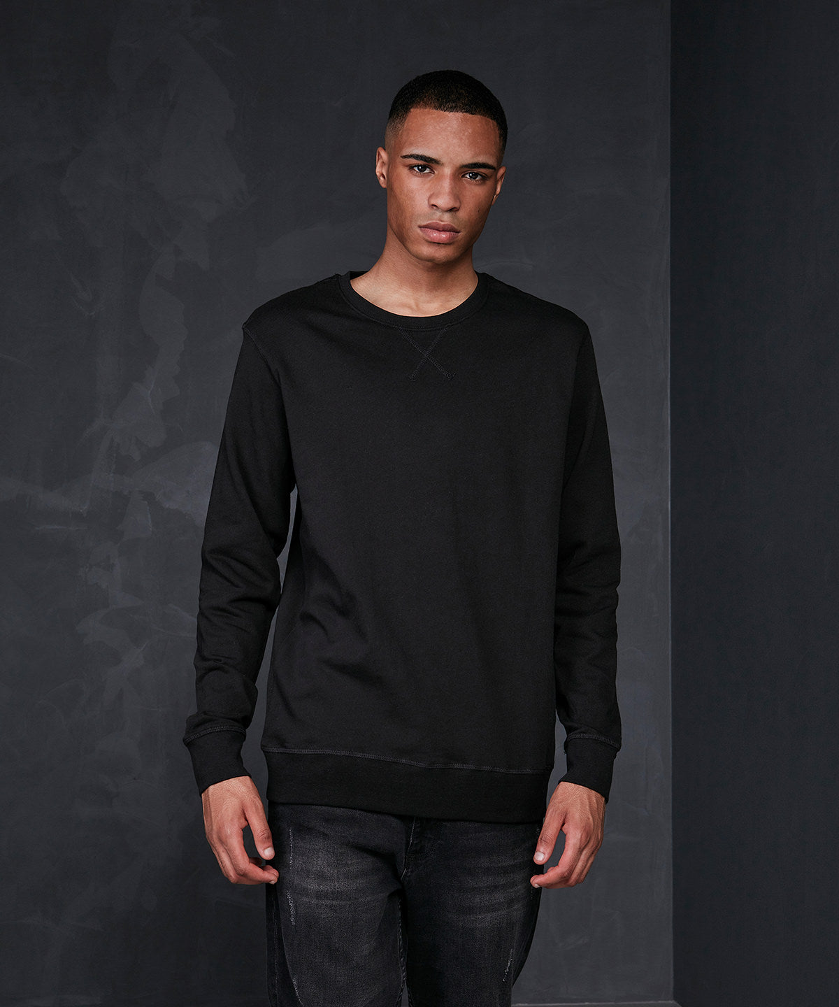 Relaxed Comfort Sweatshirt  - Black