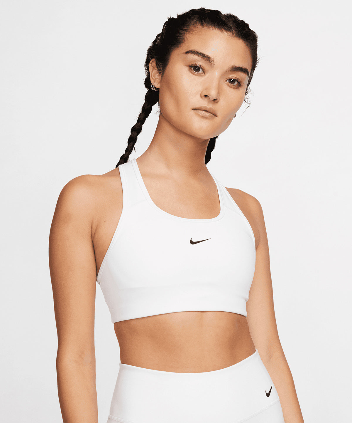 Nike - Women’s Nike Dri-FIT Swoosh one-piece bra - White/Black