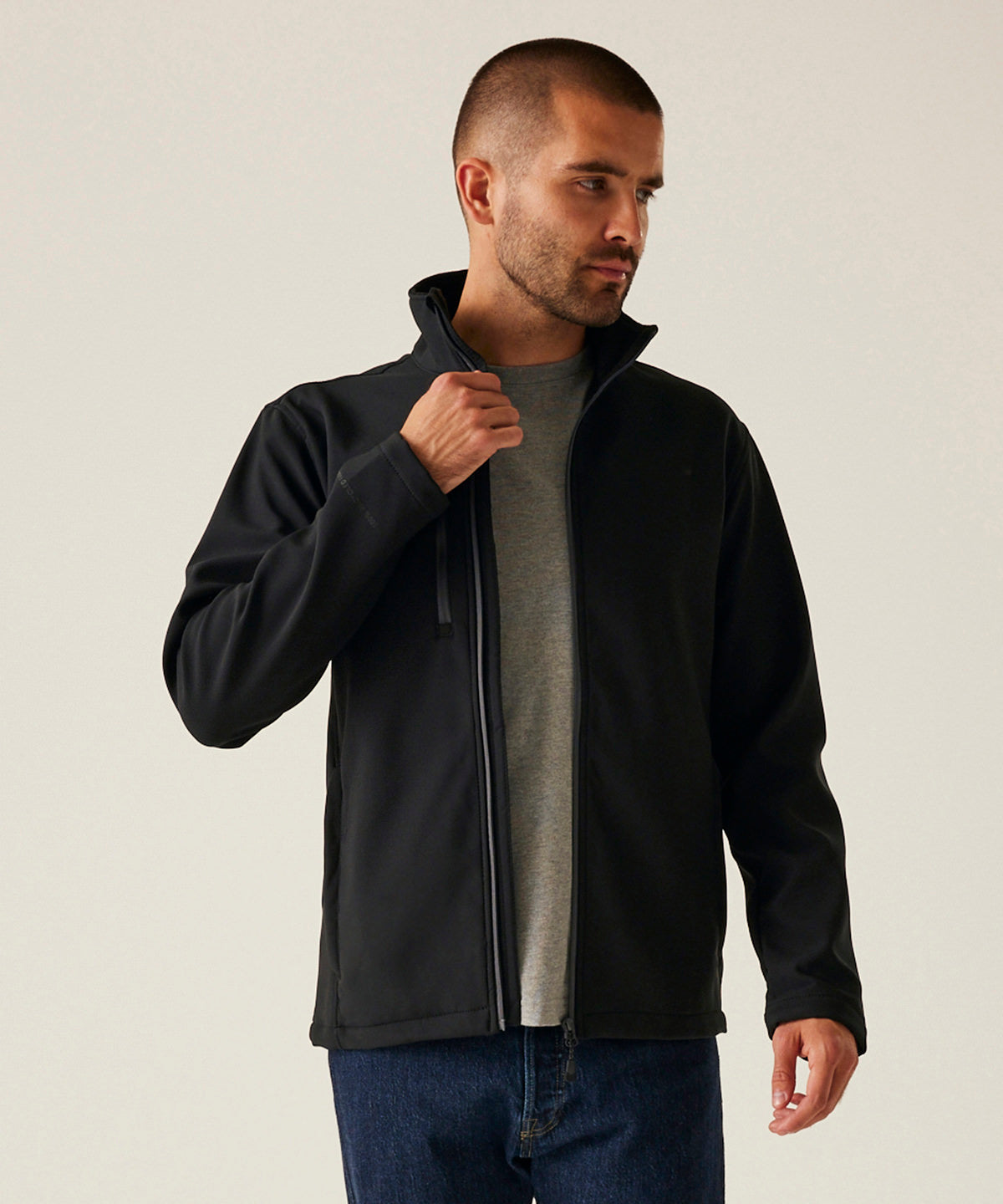 Honestly Made recycled softshell jacket - Black